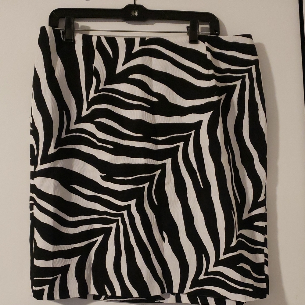 Talbots Black & White Zebra Print Pencil Skirt Size 16W P